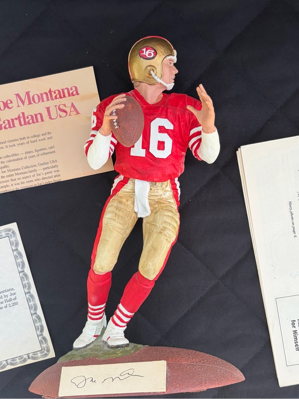 Joe Montana Passing Perfection Figurine #305 COA Gartlan USA